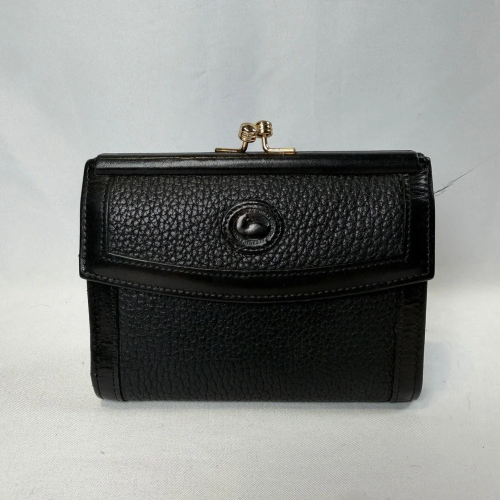 Dooney & Bourke Trifold Wallet Womens OS Black All Weather Leather Vintage USA